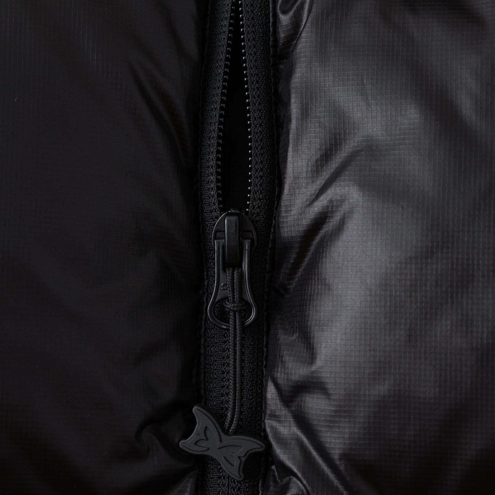 Grid Puffa (Black)