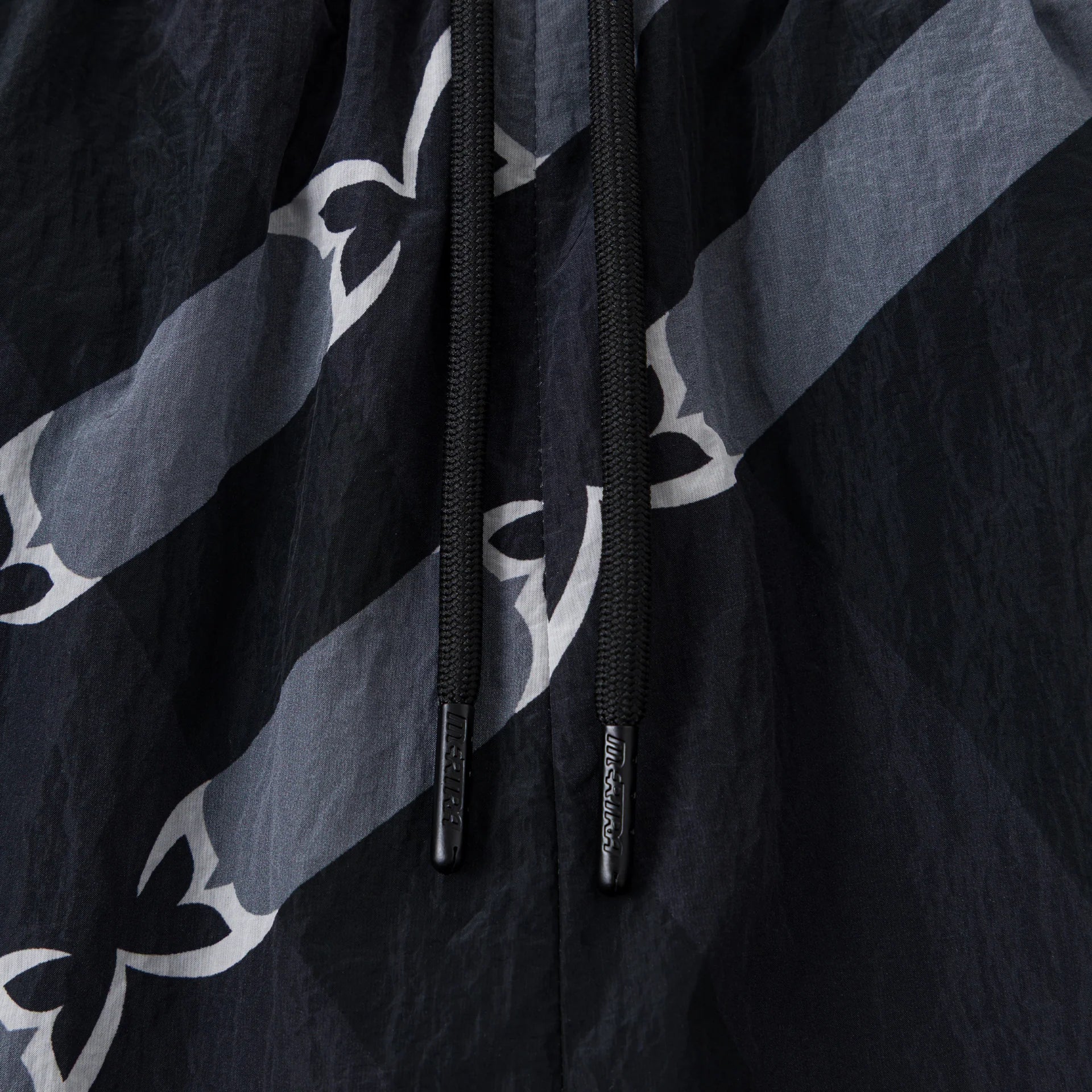 Merva Check Shorts (Black)