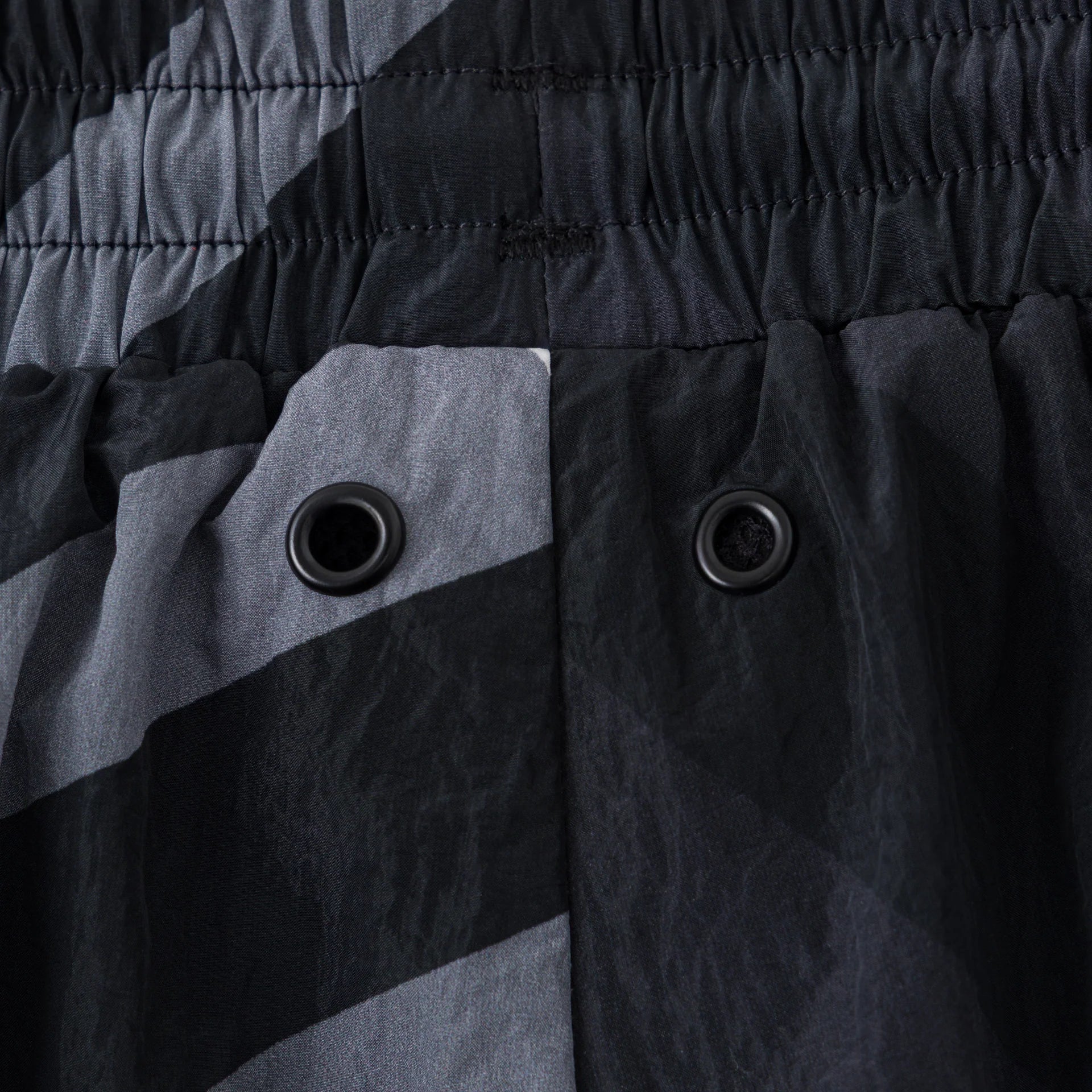 Merva Check Shorts (Black)