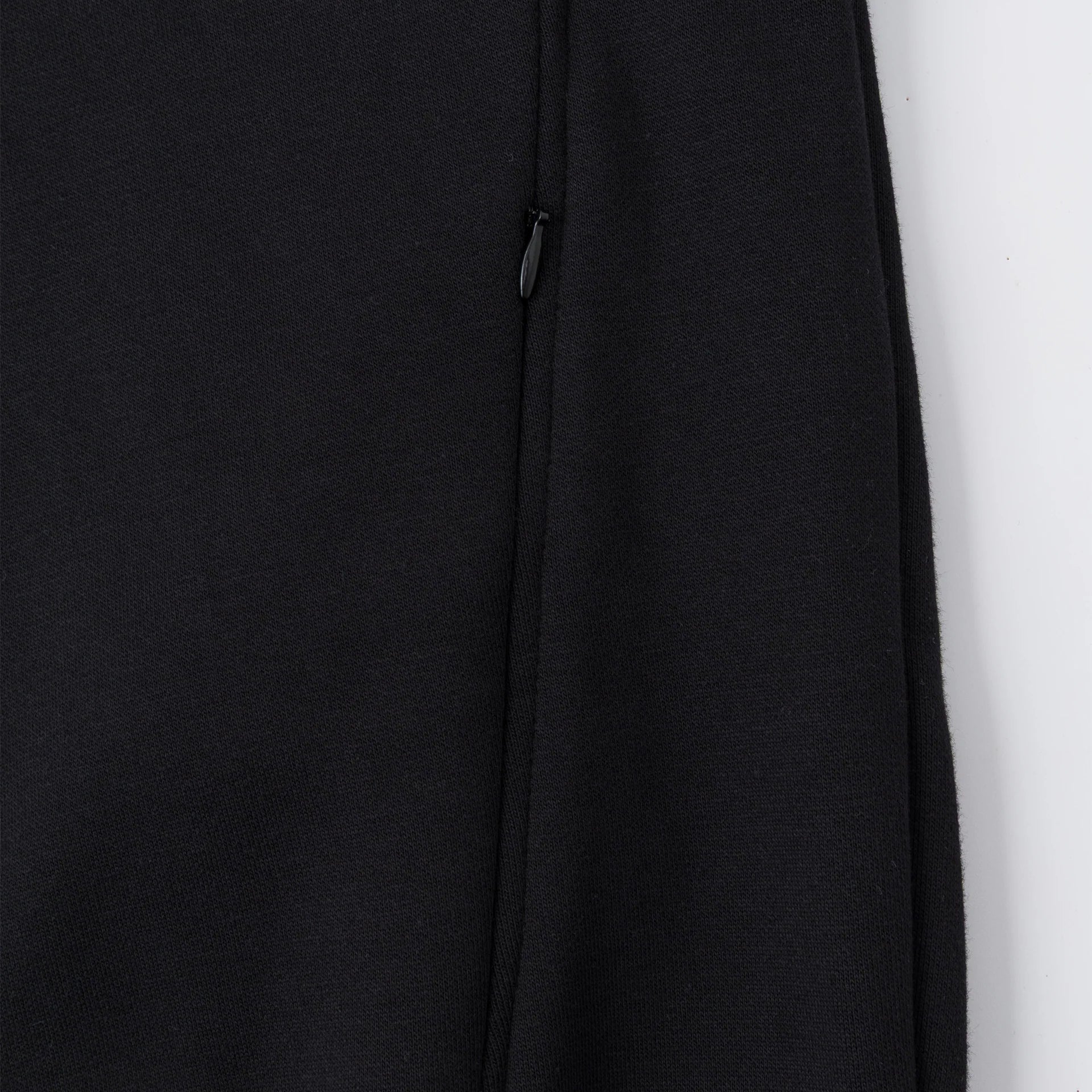 MERTRA x Umbro Warm Up Joggers (Black/Pink)